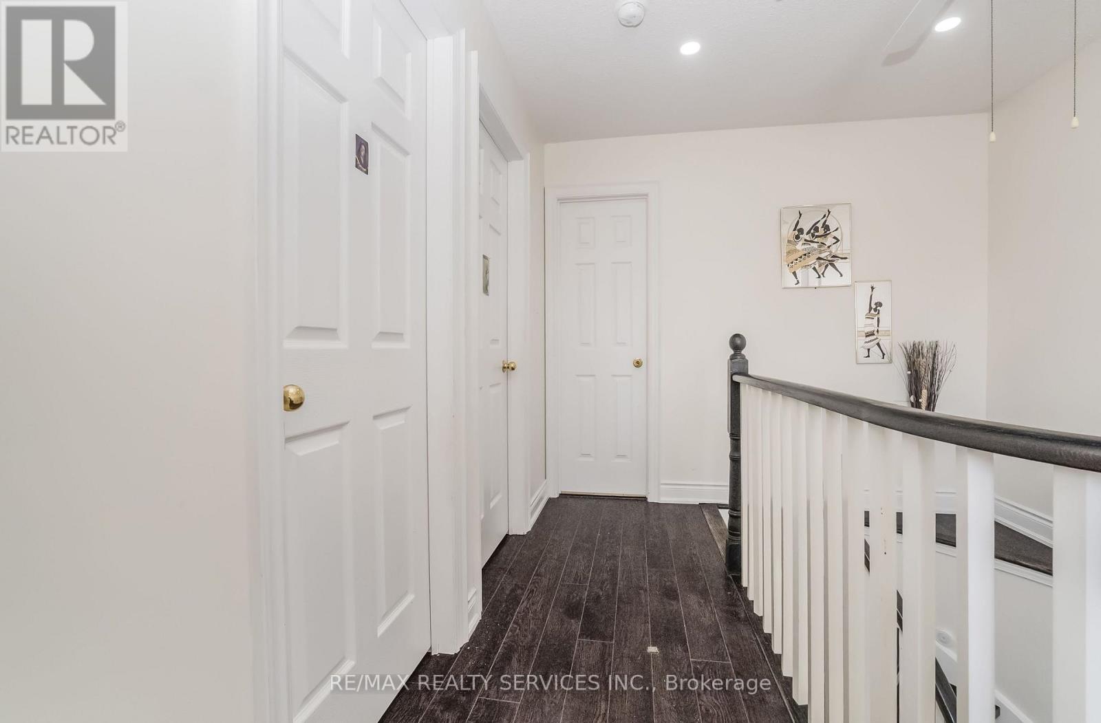 27 COLLEYVILLE STREET - 20