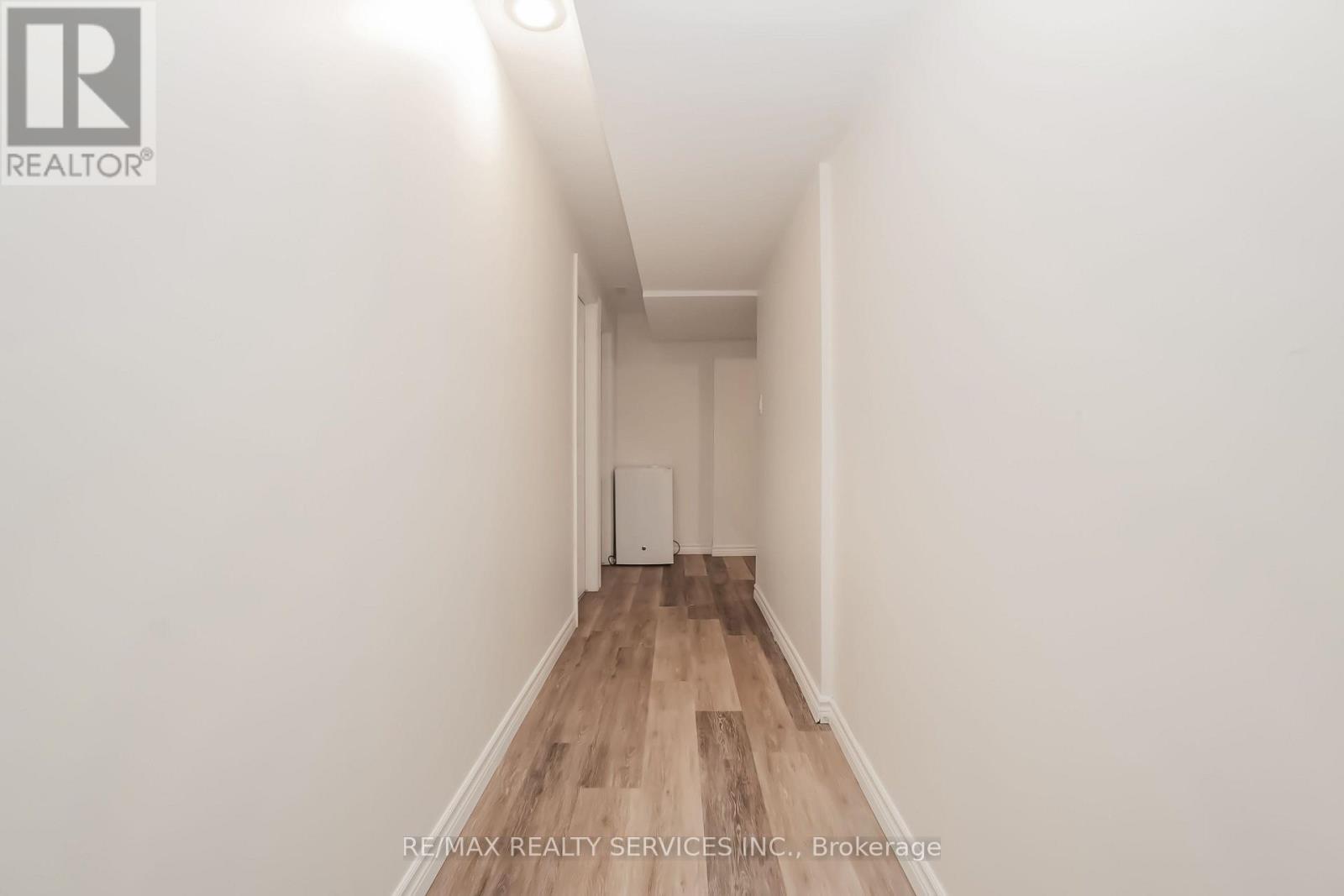 27 COLLEYVILLE STREET - 49