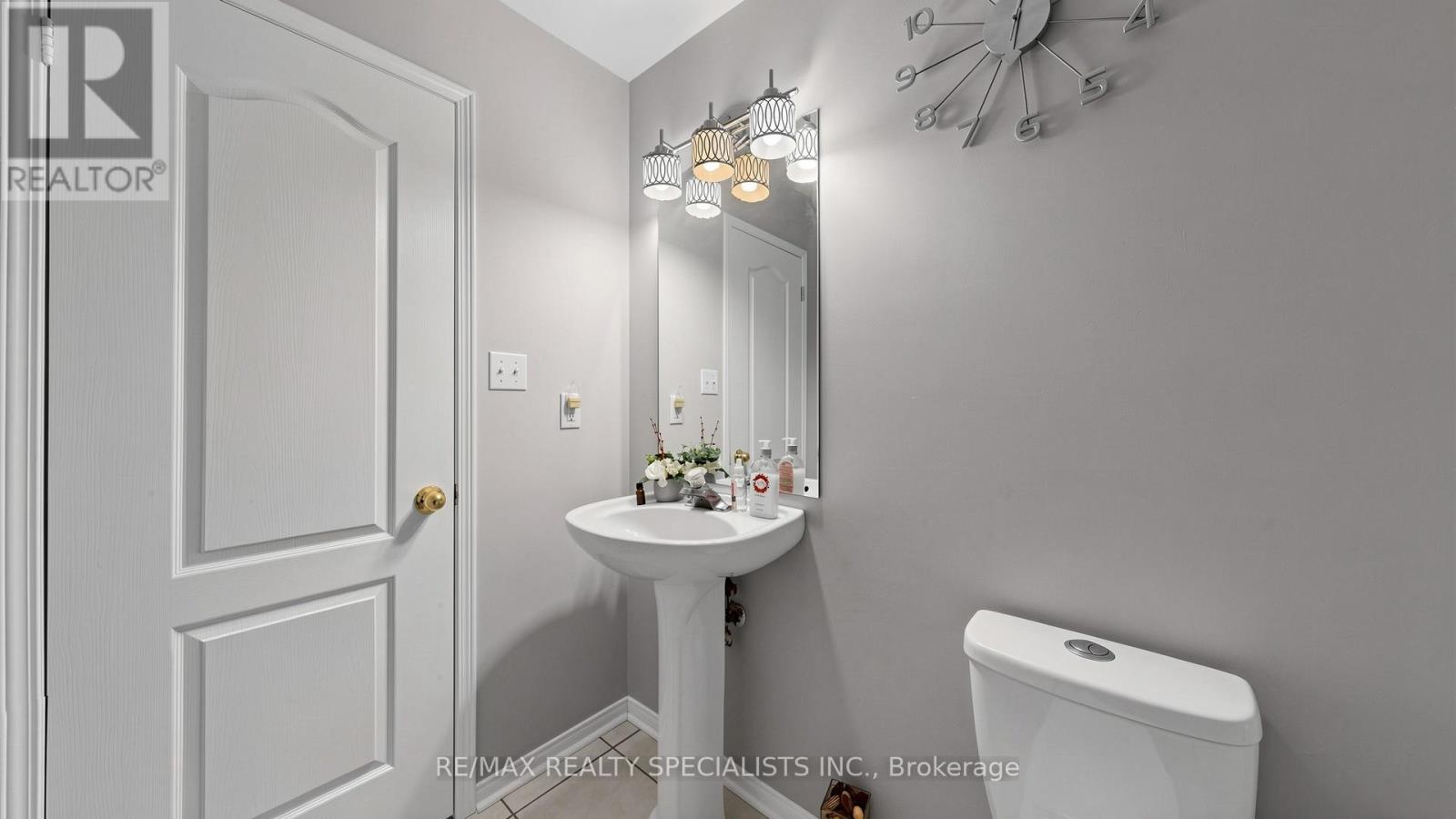 193 QUEEN MARY DRIVE - Image 21