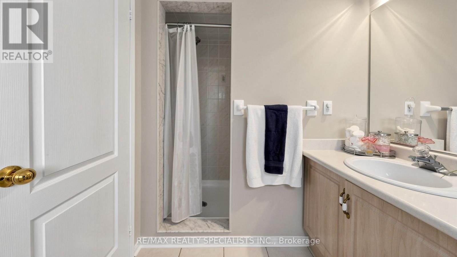 193 QUEEN MARY DRIVE - 30