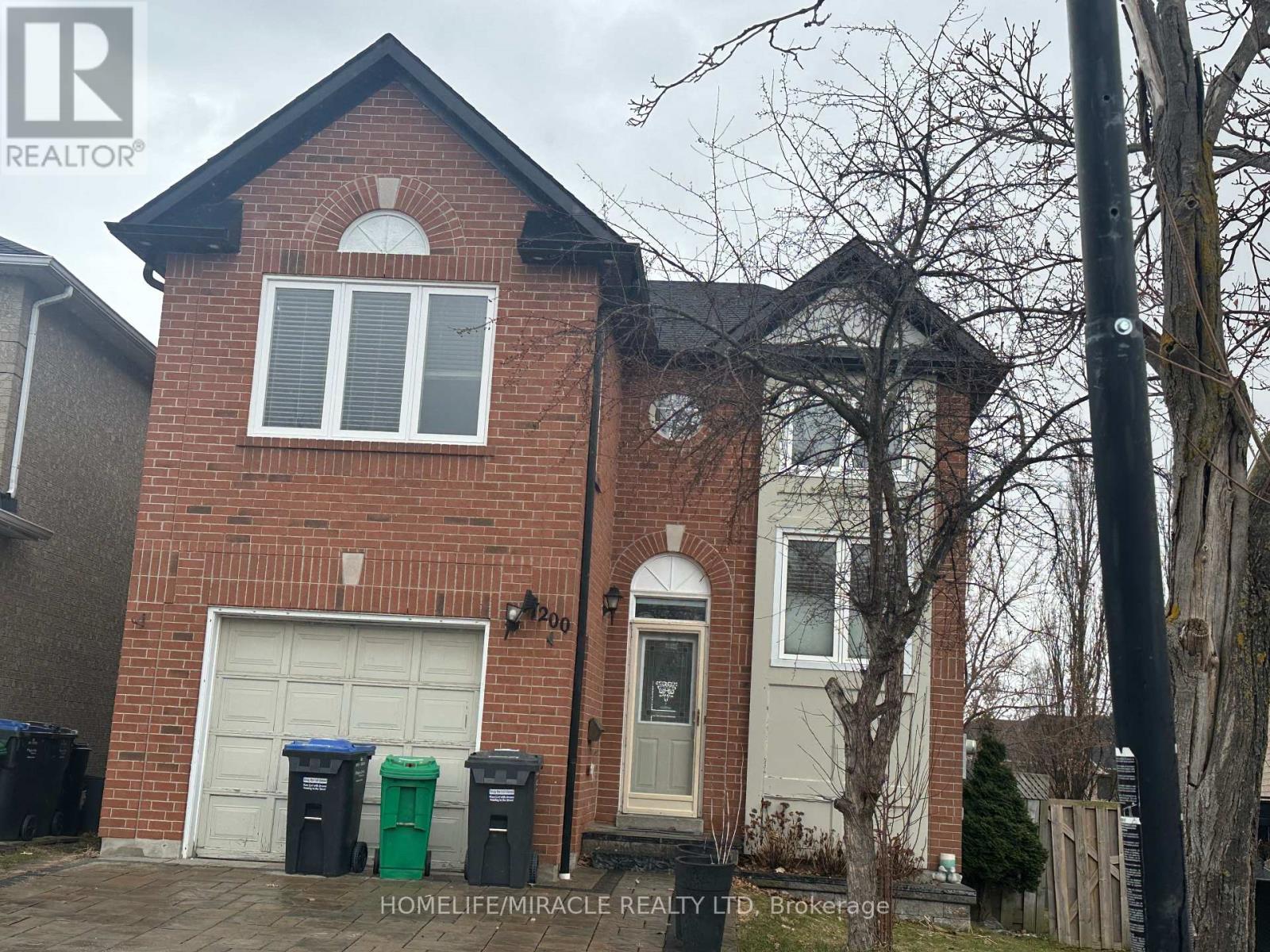 Photo of 7200 Harding Crescent