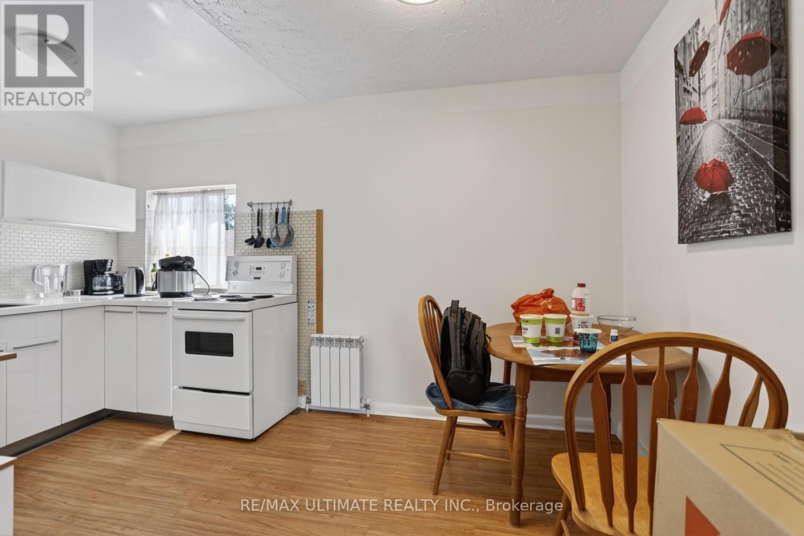 177 VARSITY ROAD - 14