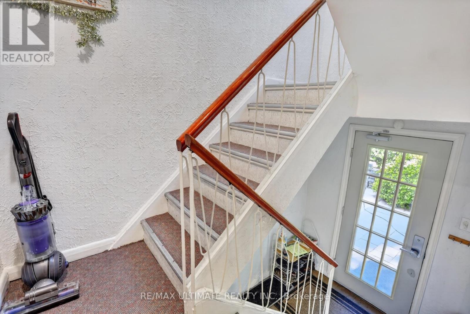 177 VARSITY ROAD - 25