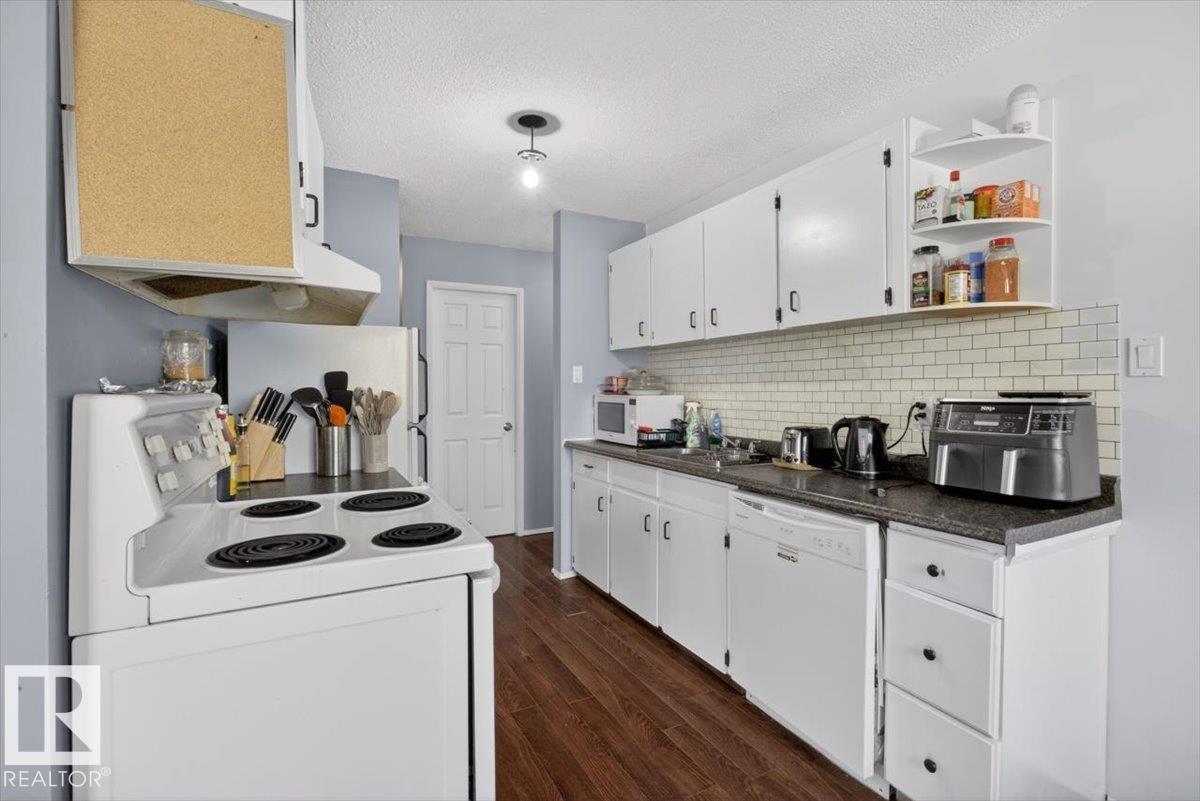 #301 10335 117 ST NW - Image 13
