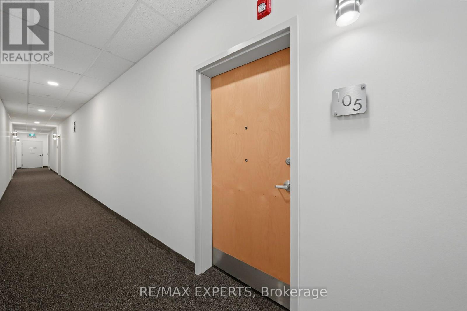 #105 64 QUEEN STREET S - Image 3