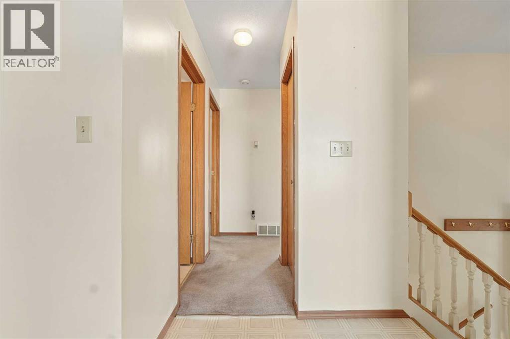 424 53 Avenue - 14