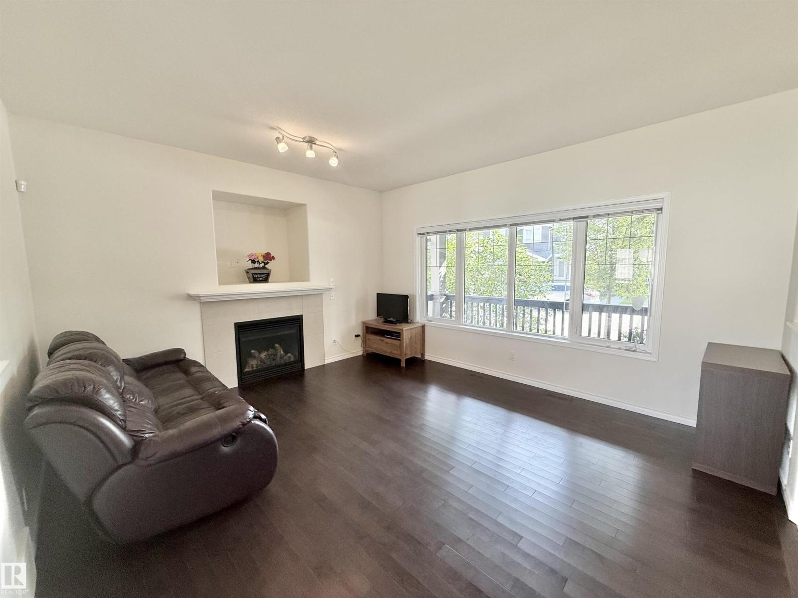 7622 SCHMID CR NW - 16