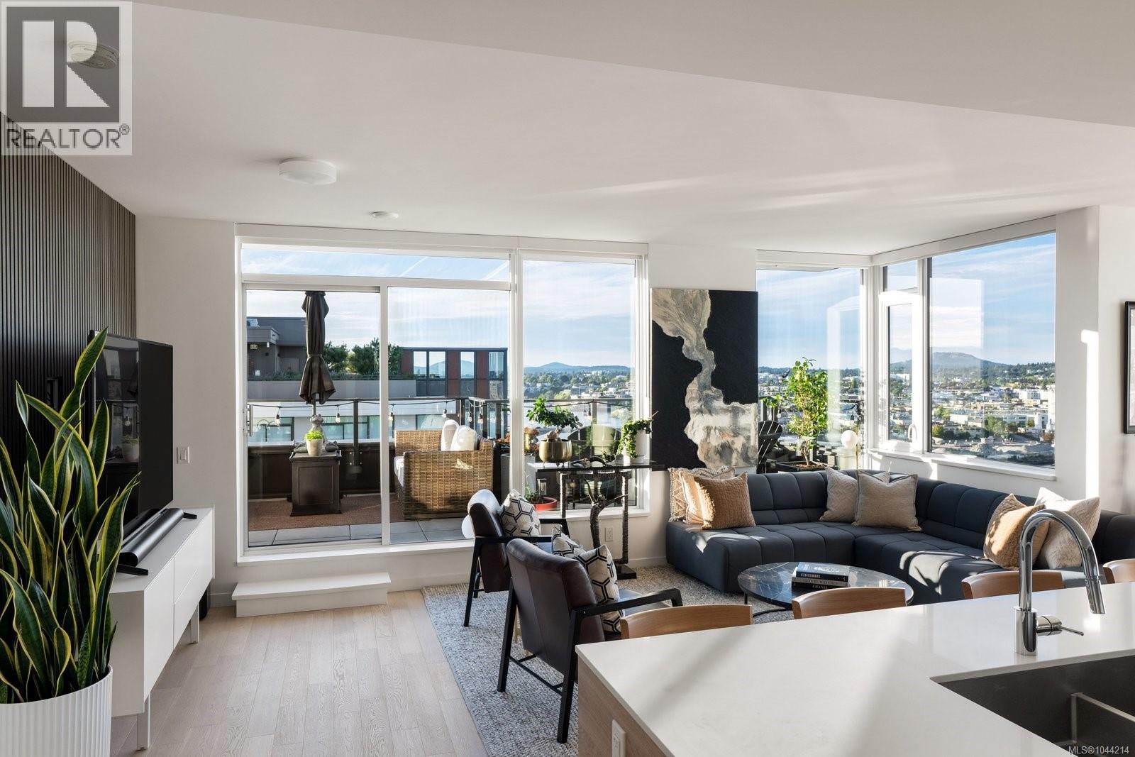 1304 363 Tyee Road, Victoria