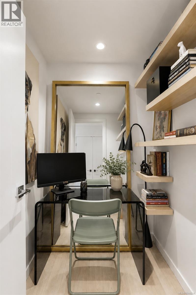 1304 363 Tyee Road, Victoria