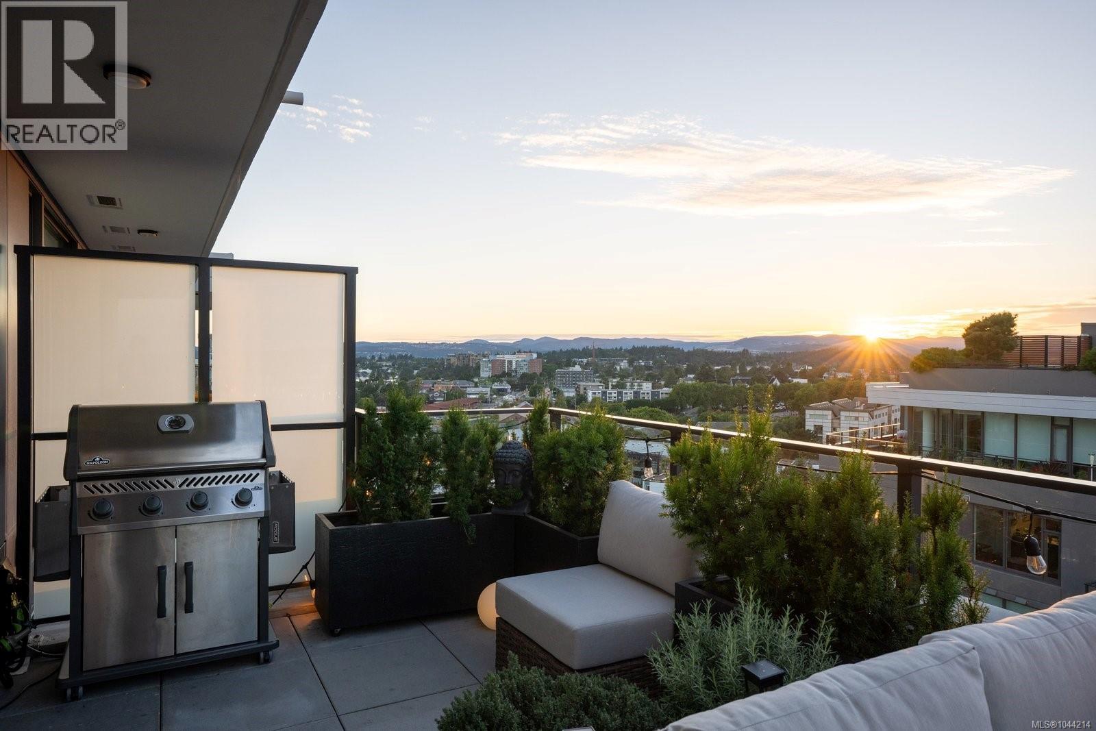 1304 363 Tyee Road, Victoria