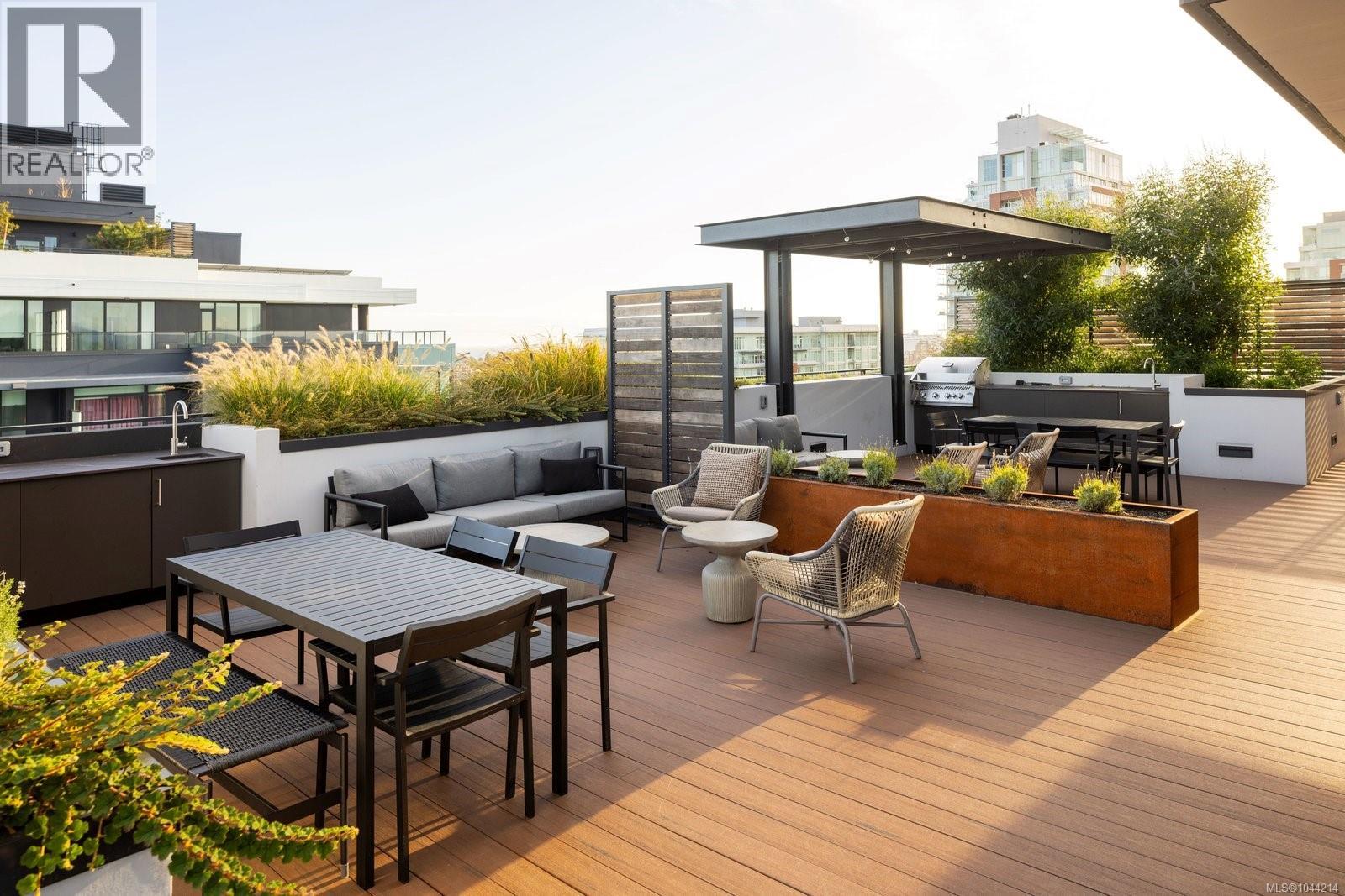 1304 363 Tyee Road, Victoria