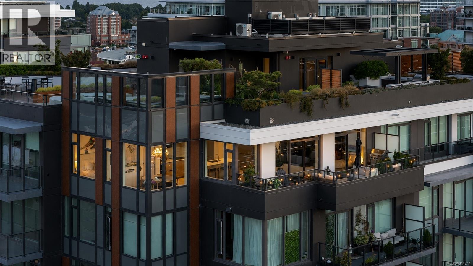 1304 363 Tyee Road, Victoria
