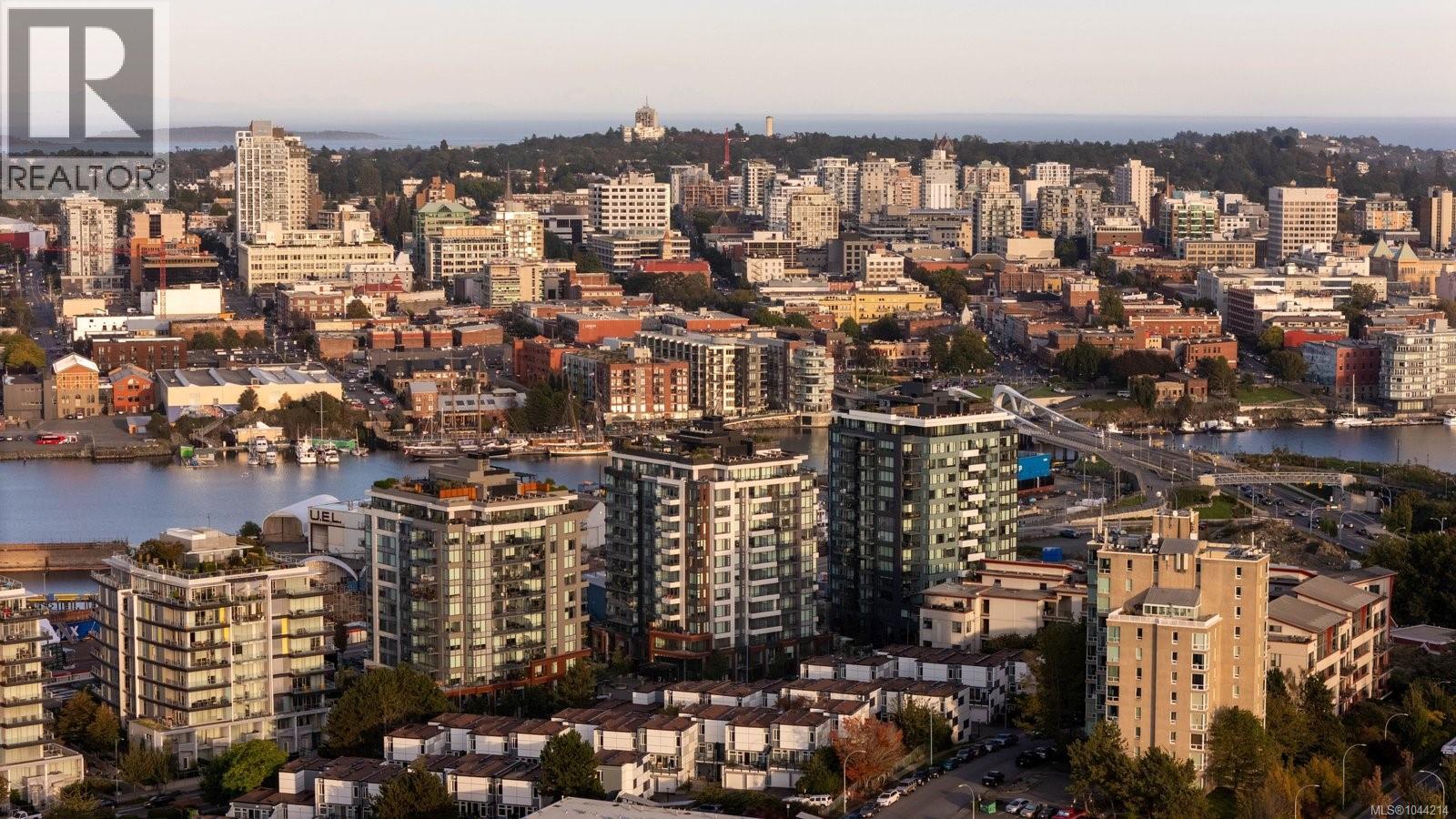1304 363 Tyee Road, Victoria