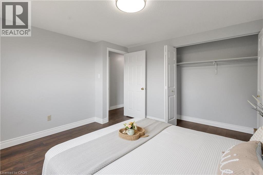 111 OPRINGTON Court - Image 17
