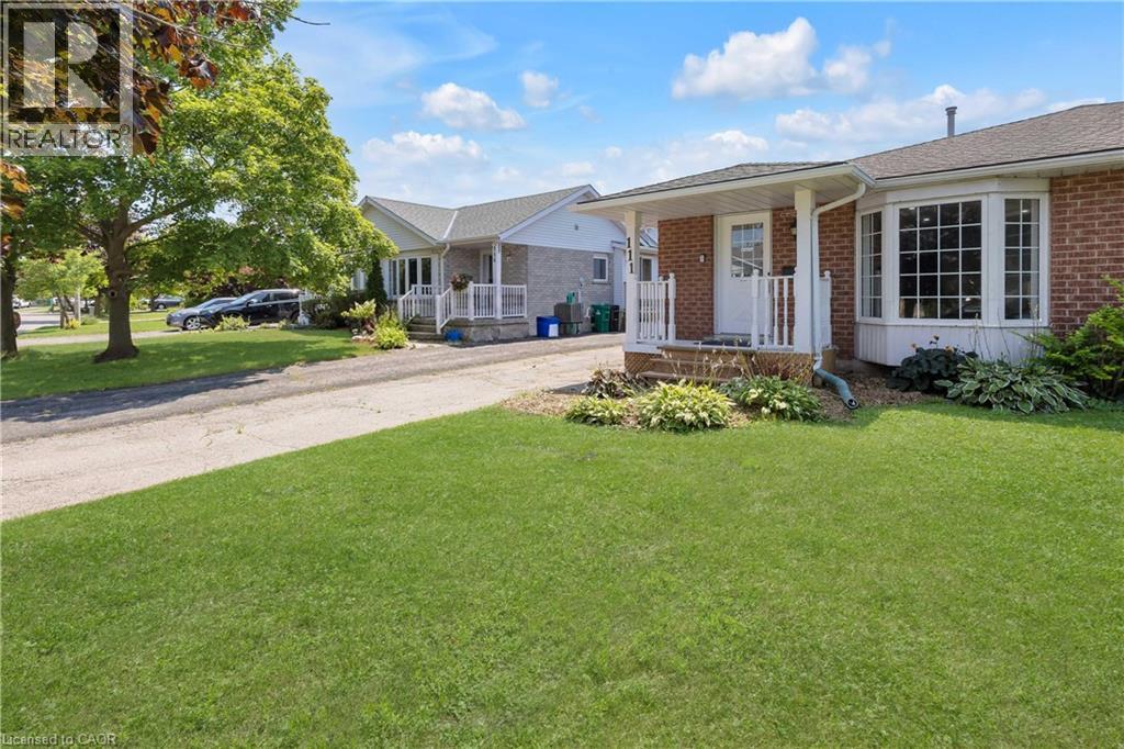 111 OPRINGTON Court — photo 3