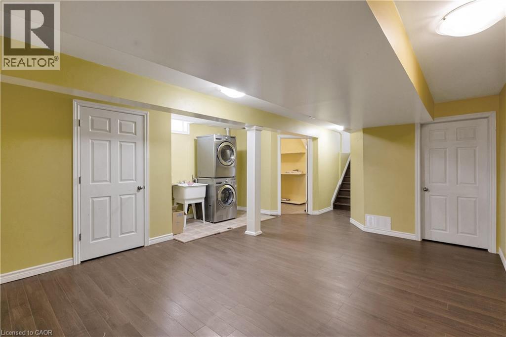 111 OPRINGTON Court - Image 27