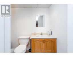 306 Oakwood Court, Newmarket, ON L3Y3C8 Photo 33
