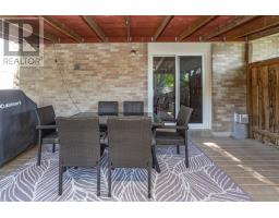 306 Oakwood Court, Newmarket, ON L3Y3C8 Photo 38