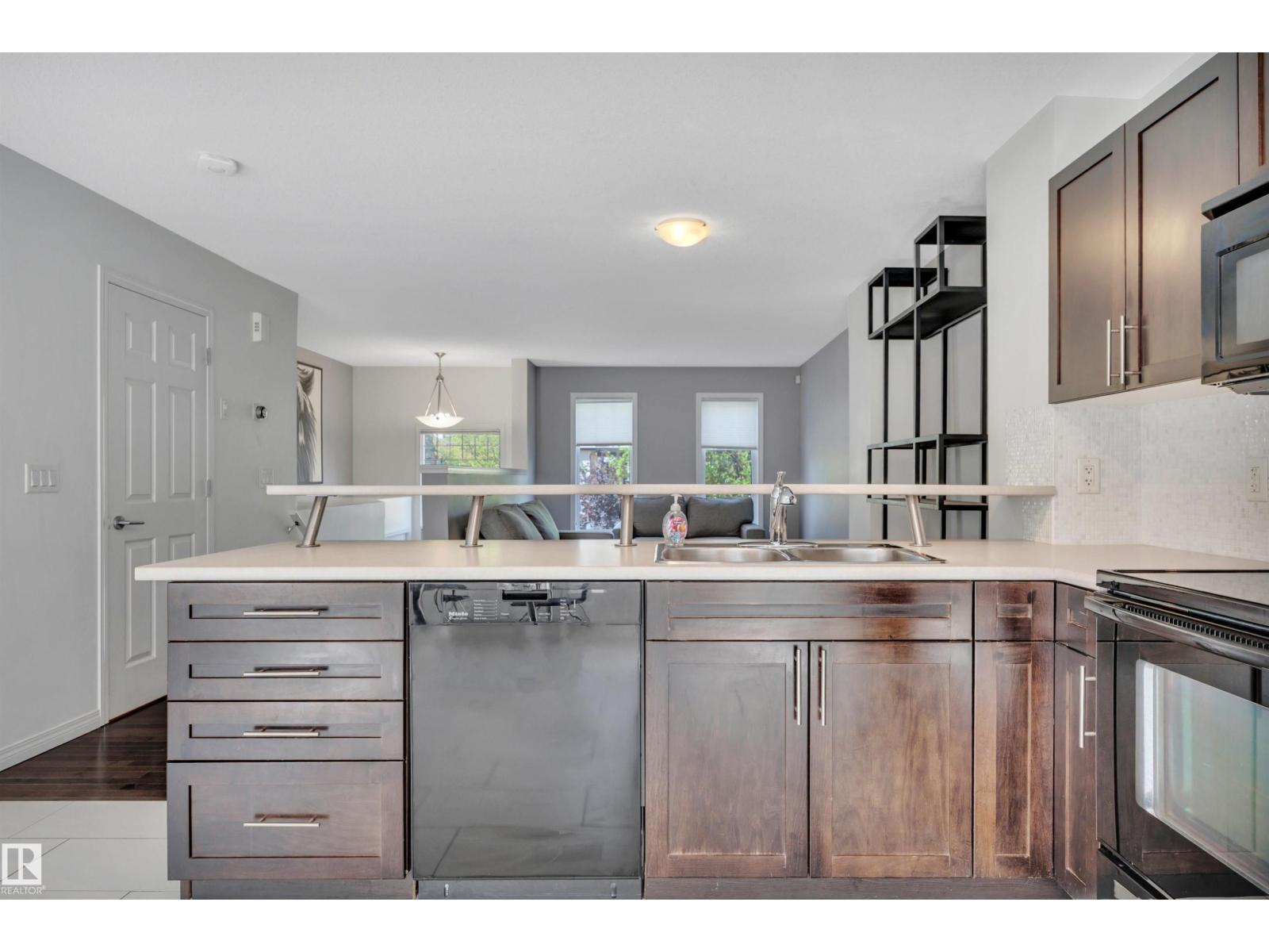 1633 Towne Centre BV NW - Image 15