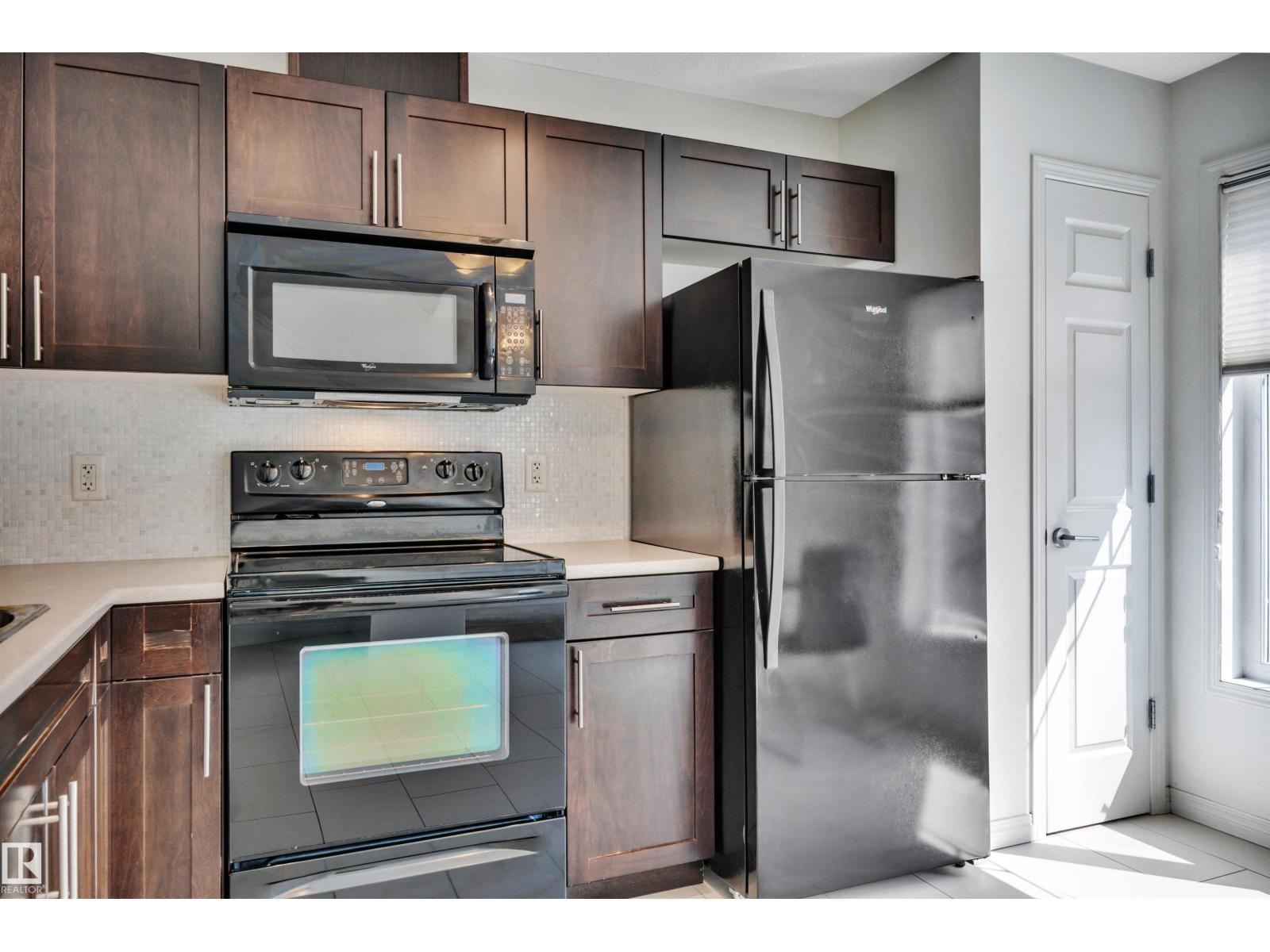 1633 Towne Centre BV NW - 16