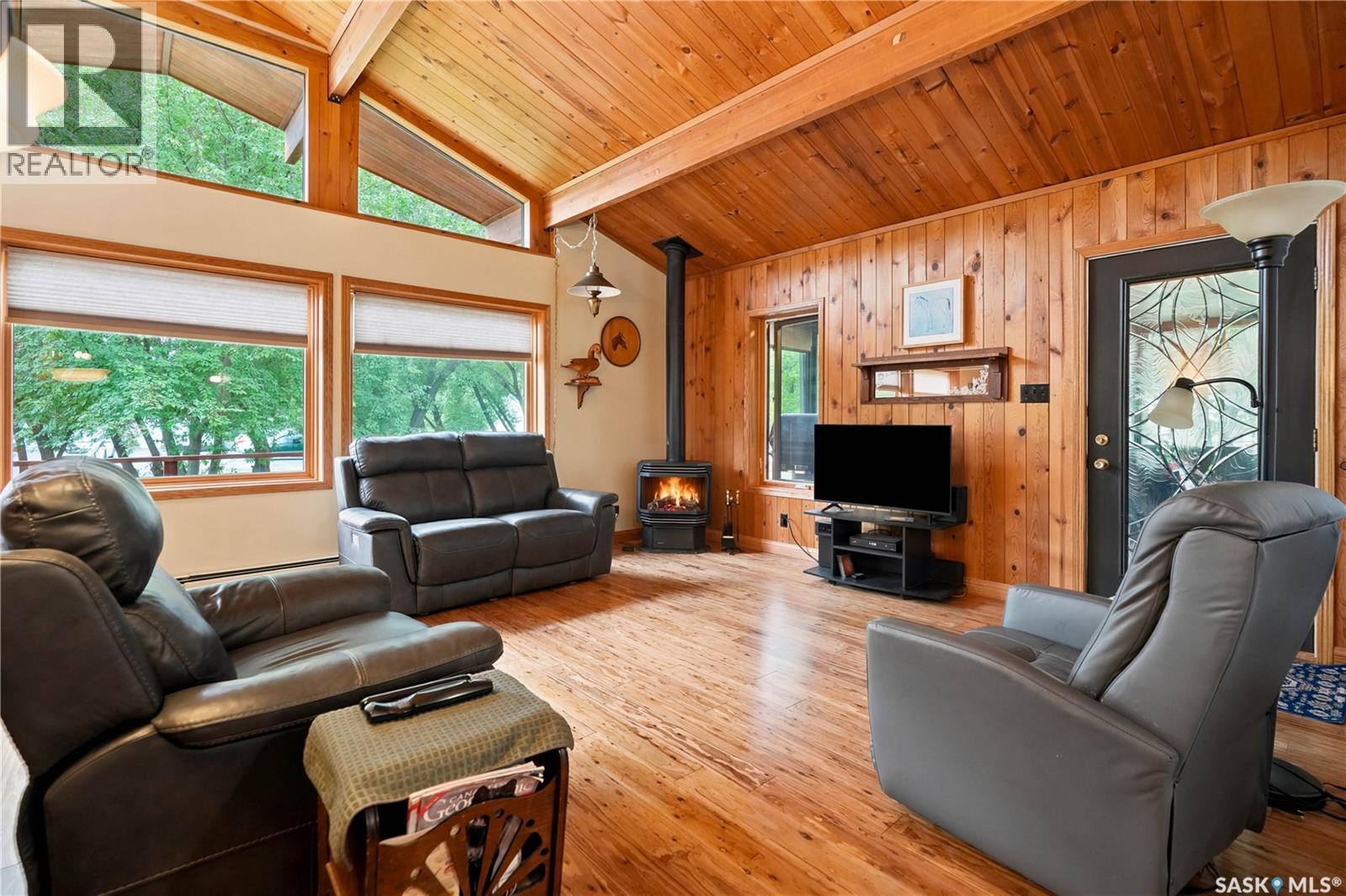 21 Meadow ROAD - Image 19