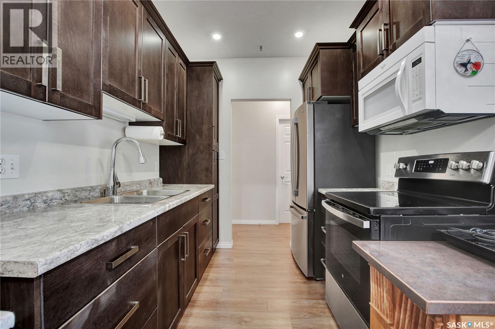 107 206 pioneer PLACE, Warman — photo 3