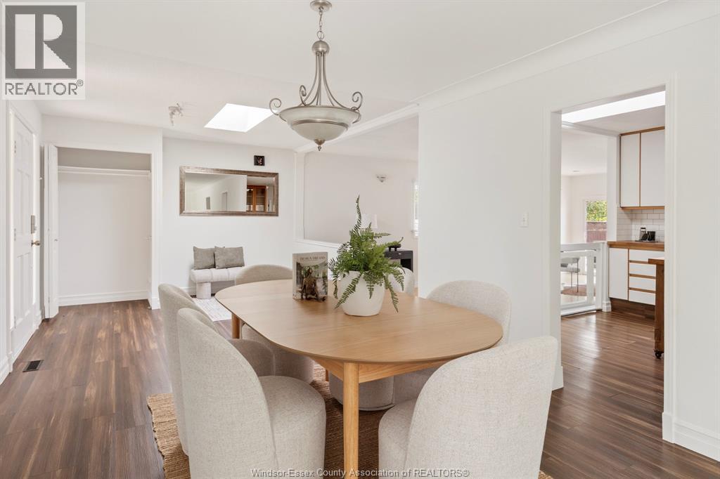 850 GREENDALE DRIVE - 11