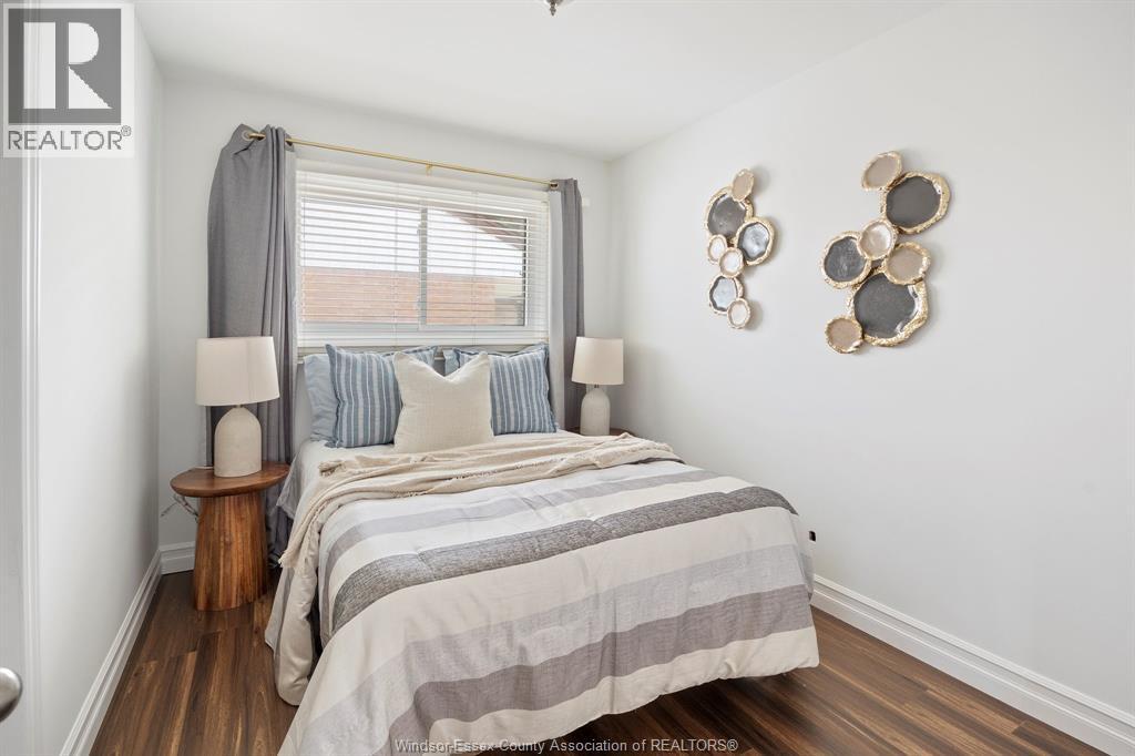 850 GREENDALE DRIVE - 20