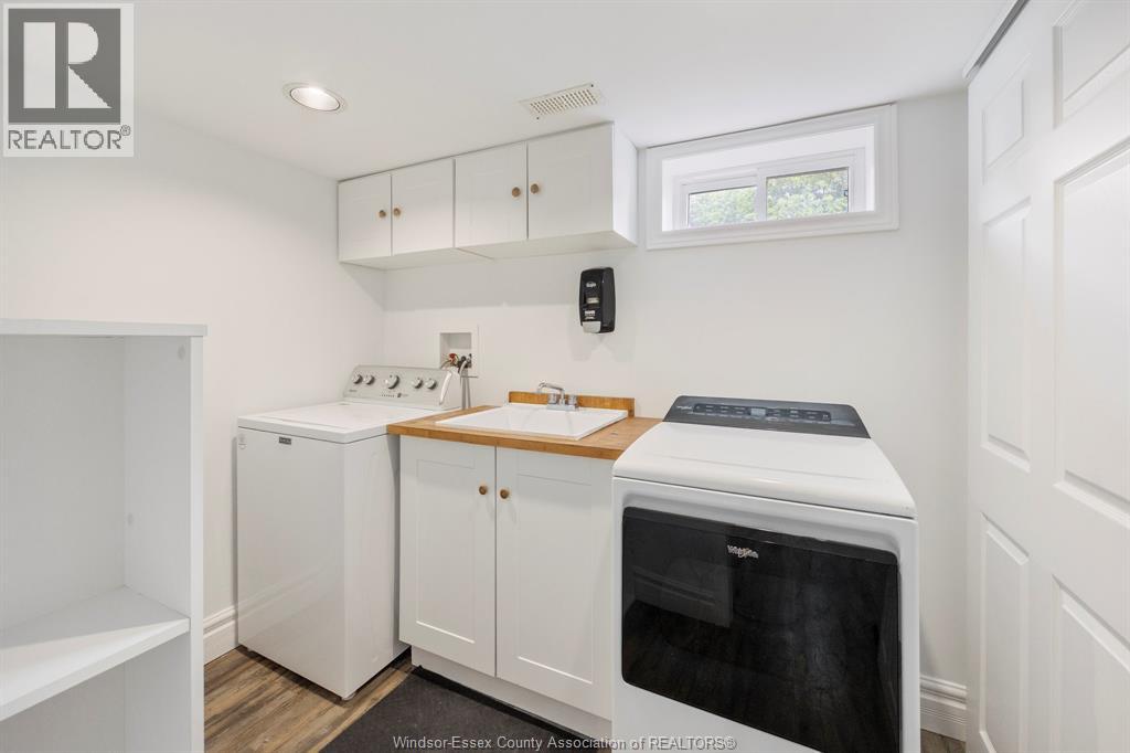 850 GREENDALE DRIVE - 28