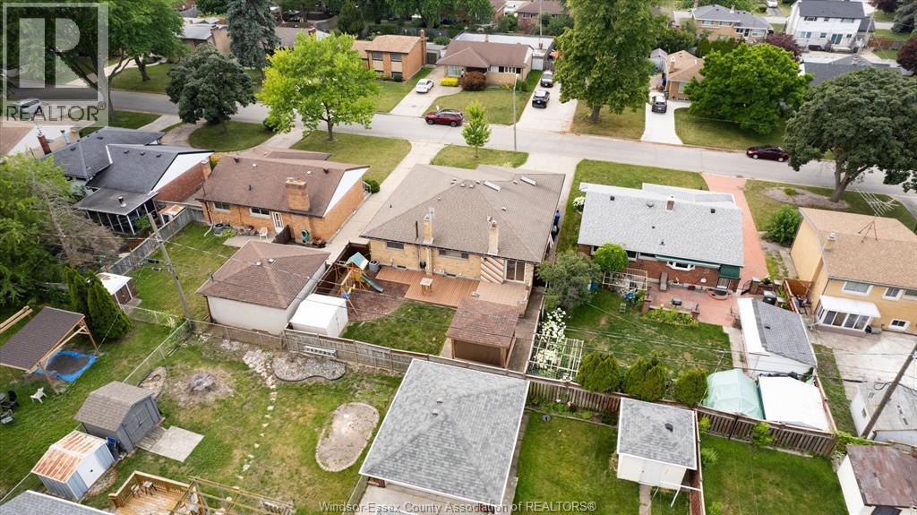 850 GREENDALE DRIVE - 34