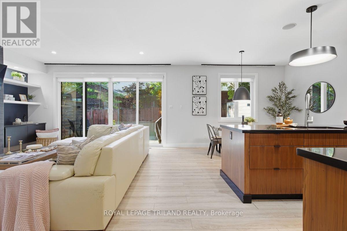 #4 433 HYDE PARK ROAD - Image 5