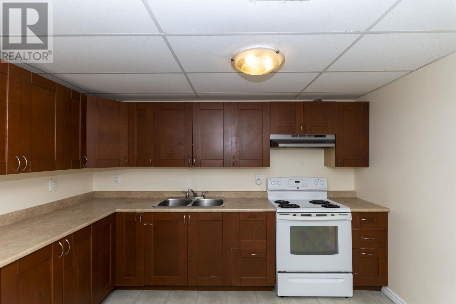 400 Victoria AVE W - 30