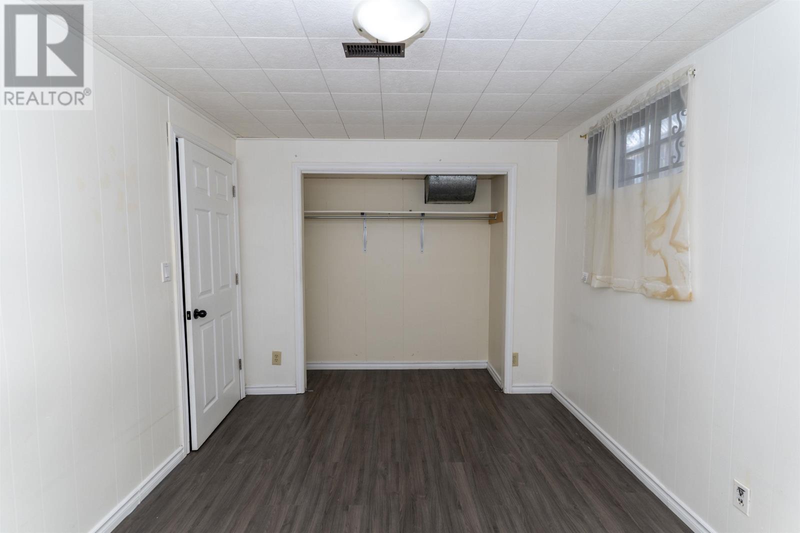 400 Victoria AVE W - 39