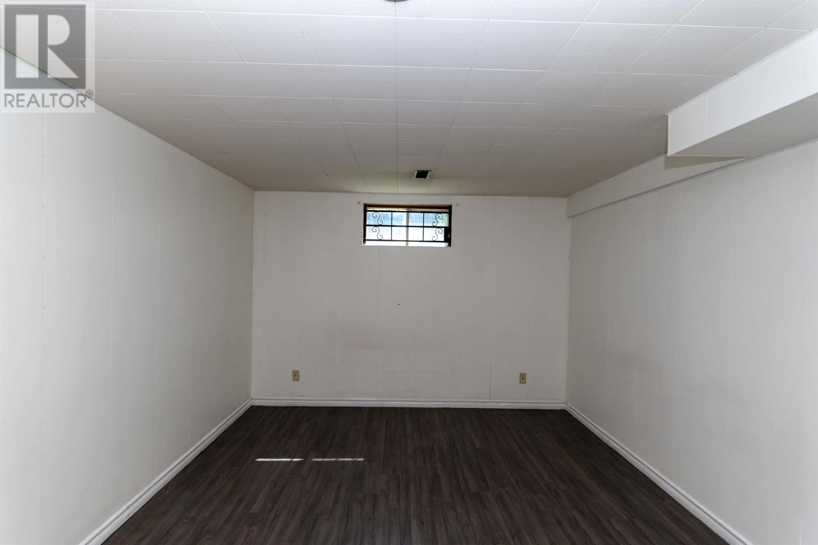 400 Victoria AVE W - Image 43