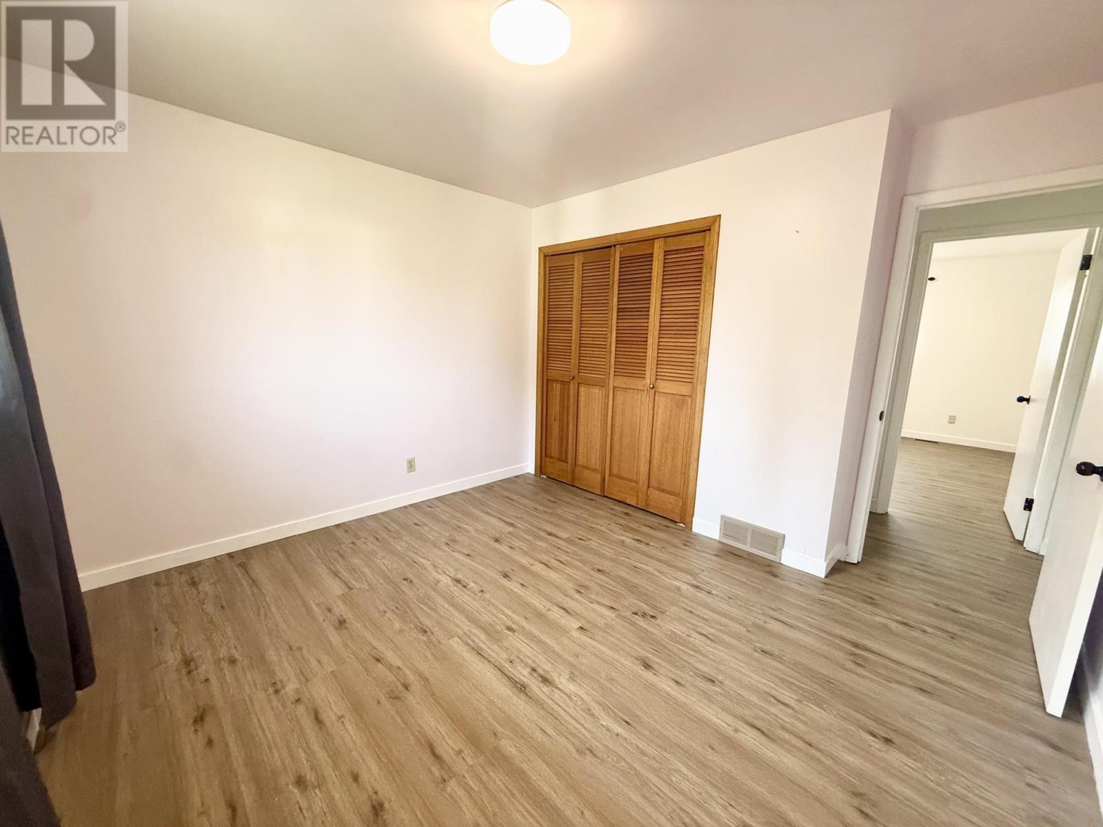 400 Victoria AVE W - Image 24