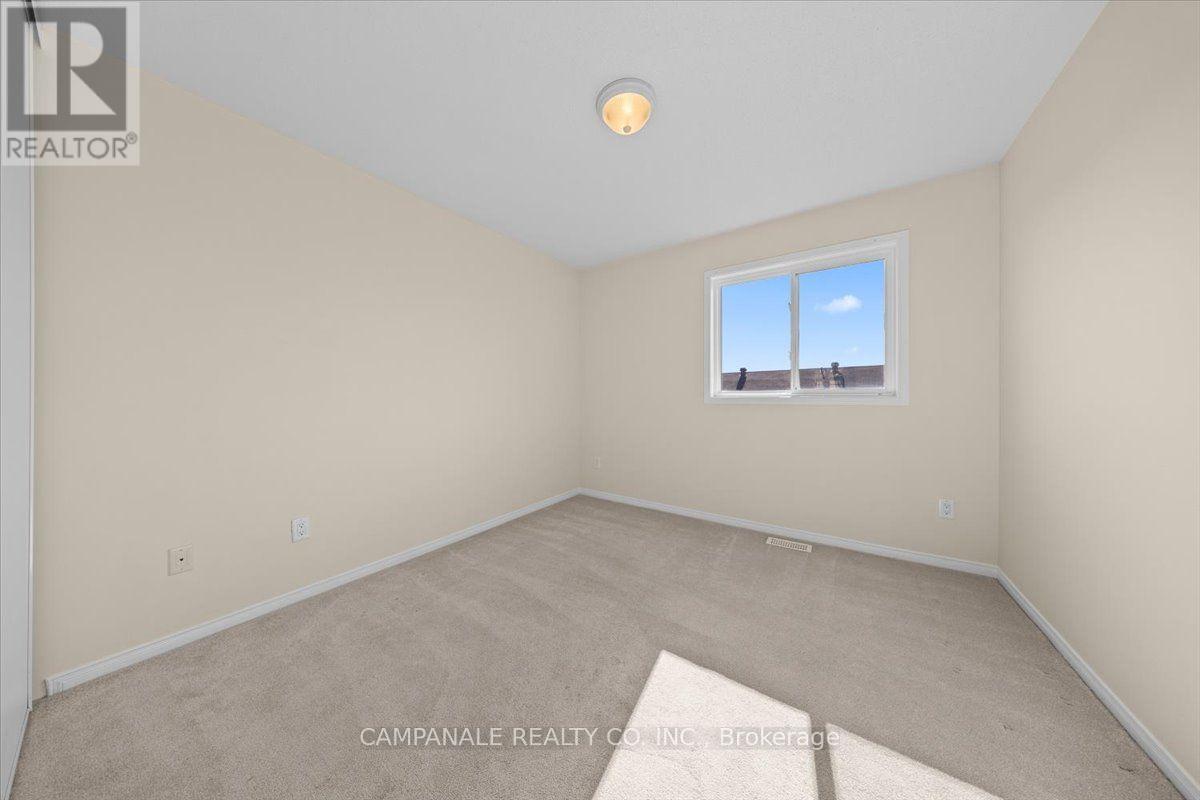 104 WOLFF CRESCENT - 20