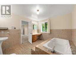 Family room - 95 Macnabb Place, Ottawa, ON K1L8J5 Photo 17