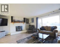 Living room - 771 Dundas Street, Pincher Creek, AB T0K1W0 Photo 9