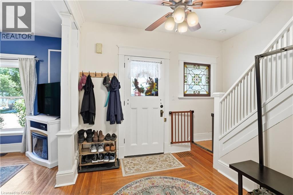 8 STRATHCONA Avenue - Image 5