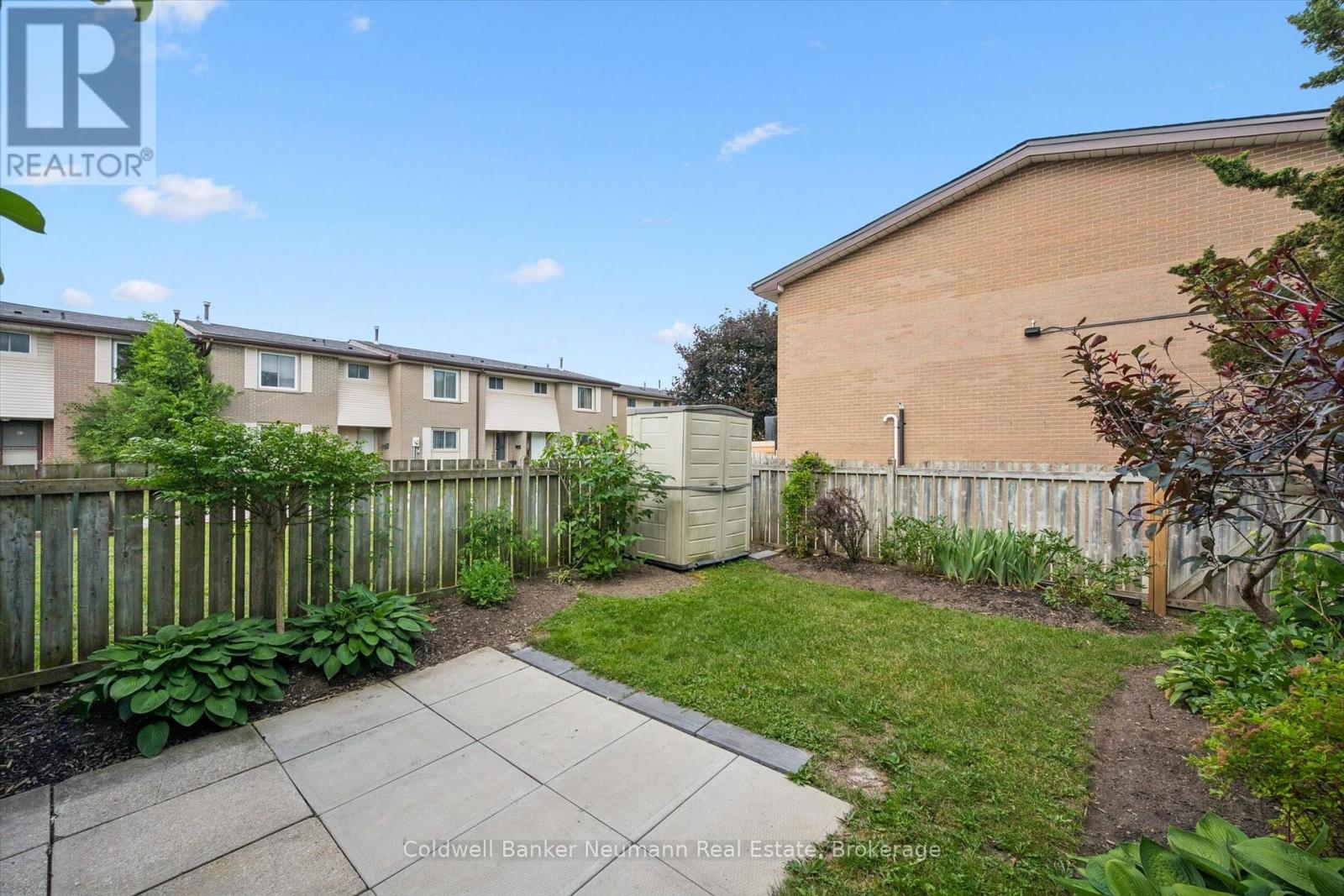 #C-22 427 VICTORIA ROAD N - 42