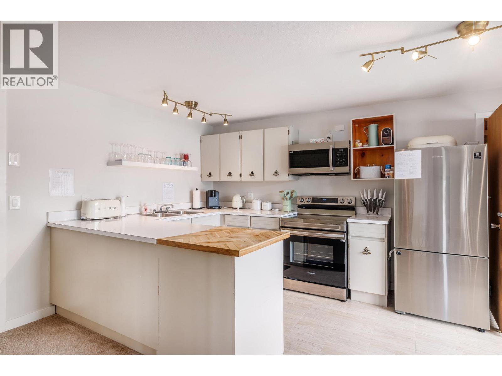 2888 Seclusion Bay Road, West Kelowna - Image 1