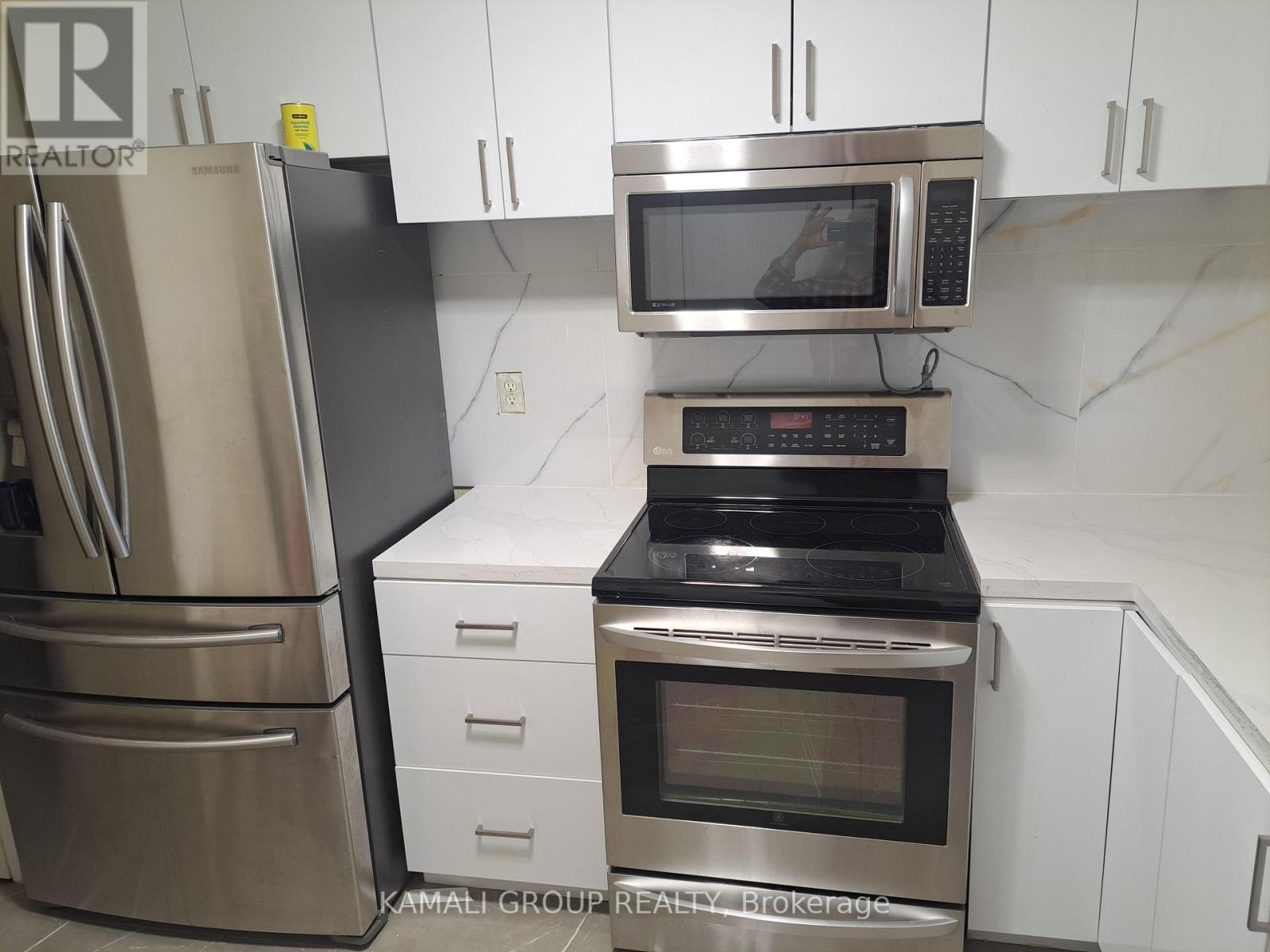 #727 4645 JANE STREET - 8