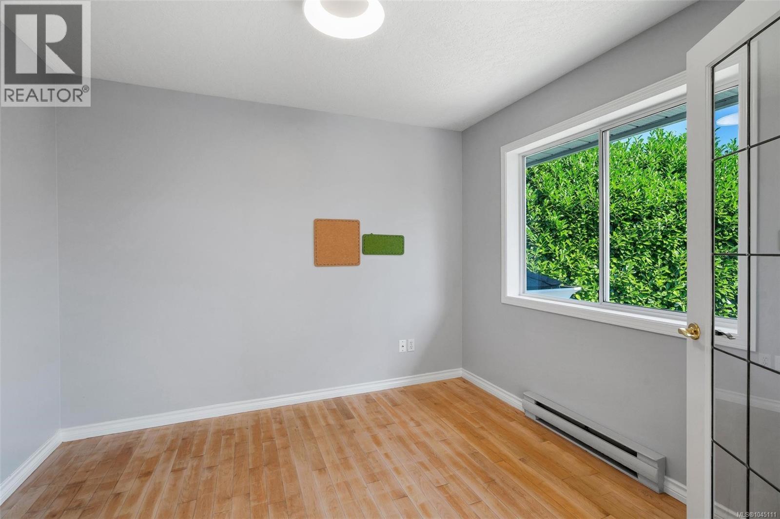 4833 Maplegrove St - 11