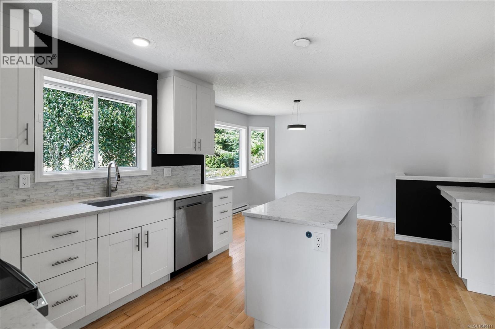  4833 Maplegrove Street, Saanich