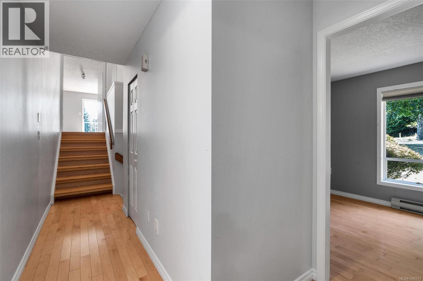 4833 Maplegrove St - 37