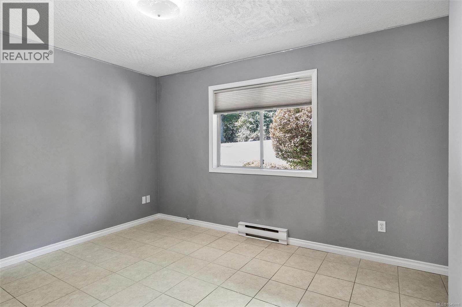 4833 Maplegrove St - 45
