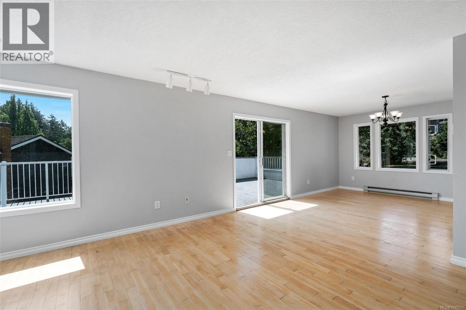  4833 Maplegrove Street, Saanich