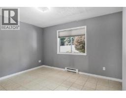 4833 Maplegrove St, Saanich, BC V8Y3B9 Photo 45