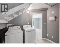 4833 Maplegrove St, Saanich, BC V8Y3B9 Photo 49