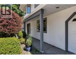 4833 Maplegrove St, Saanich, BC V8Y3B9 Photo 58